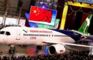 Китай представил новый пассажирский самолет