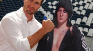 Кличко пожелал удачи Джошуа в бою с чемпионом по версии IBF Мартином