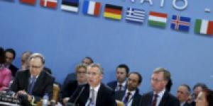 НАТО обвинила Россию в развязывании гибридной войны с Латвией