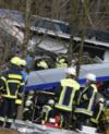 Девять человек погибли в лобовом столкновении поездов в Германии 10.02.2016